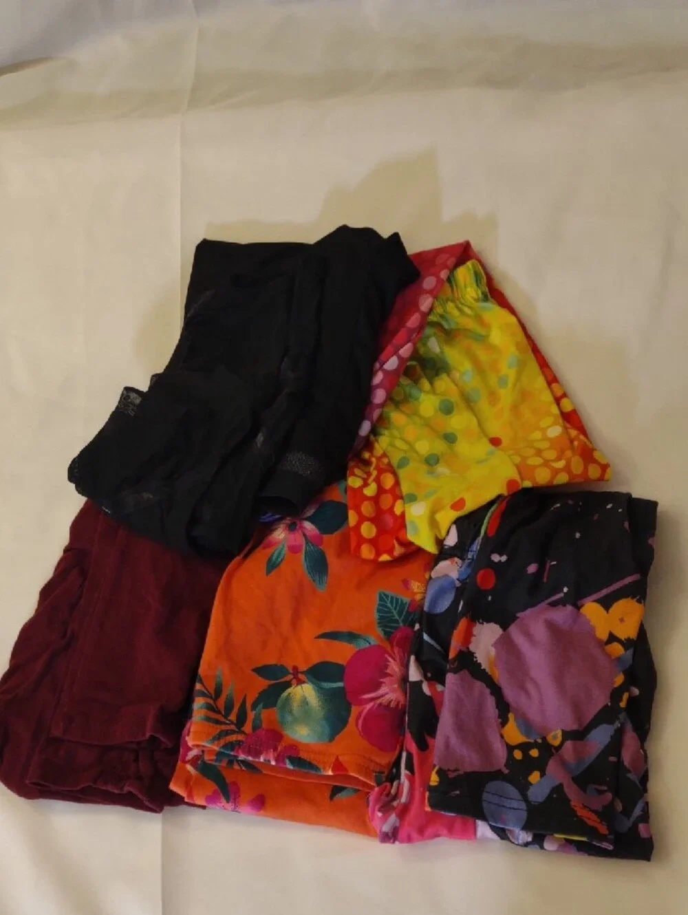 Bundle - Girl's Leggings - Multicolor & Solids - Size 14 - 5 Pairs